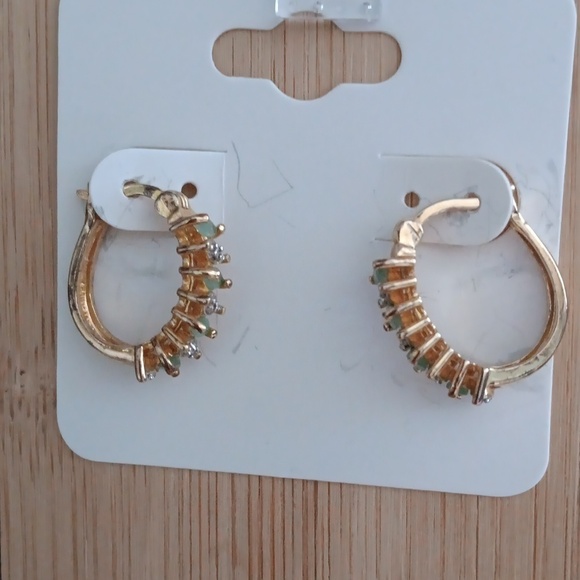 925 Silver Gold Plated Green Stone Marcasite Accent Hoop Earrings - Picture 7 of 7